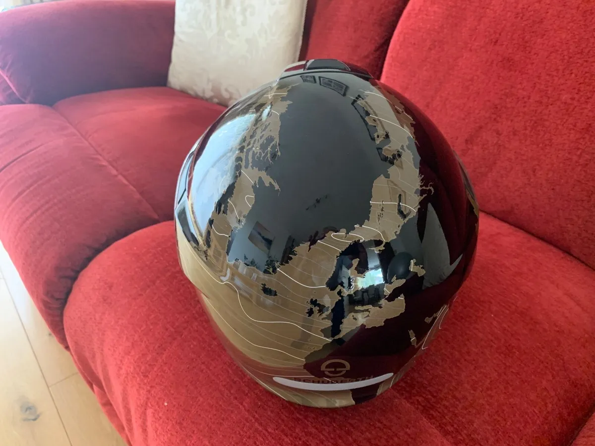 motorcycle helmet - Image 1