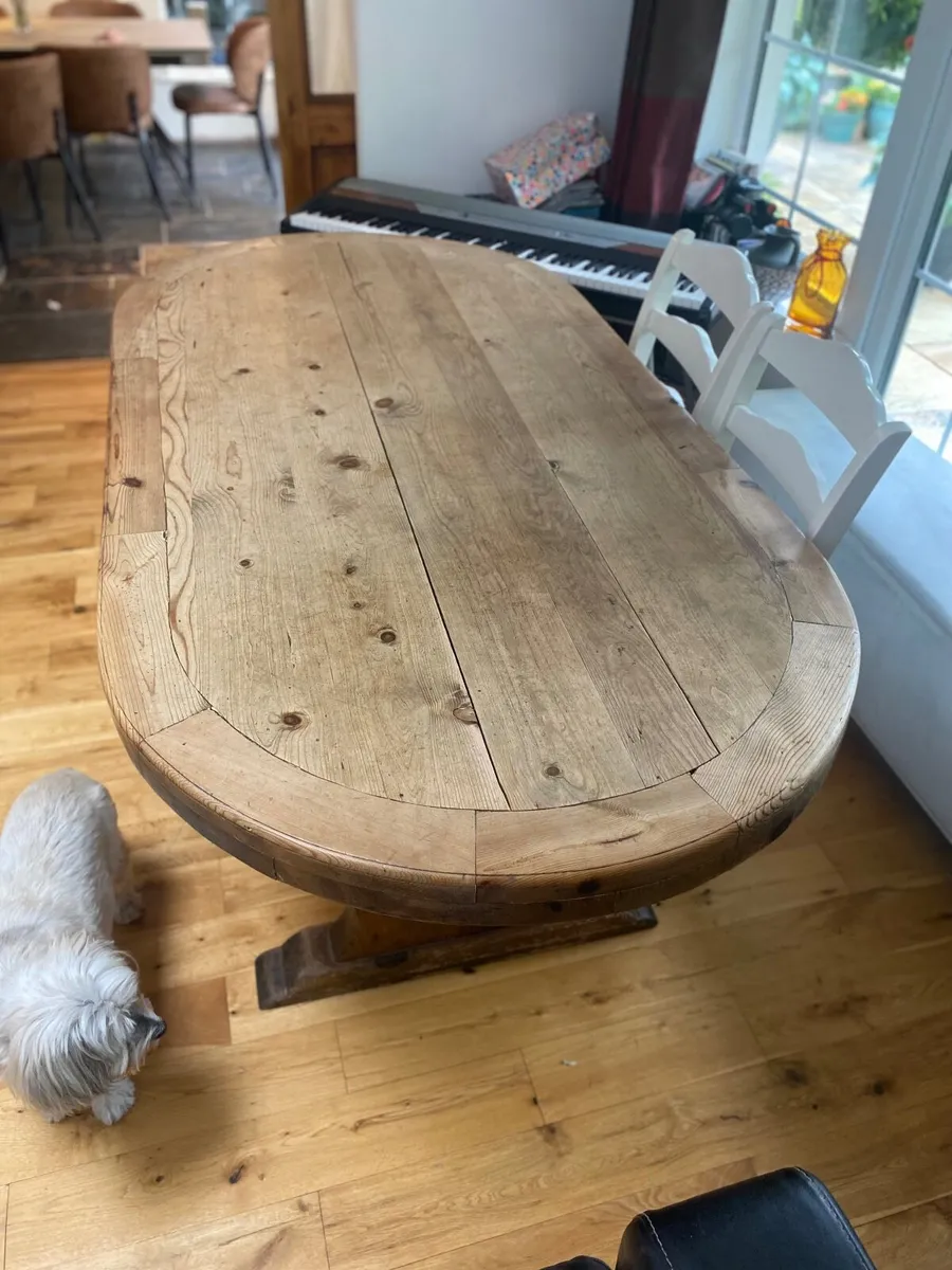 Kitchen / dining table - Image 1