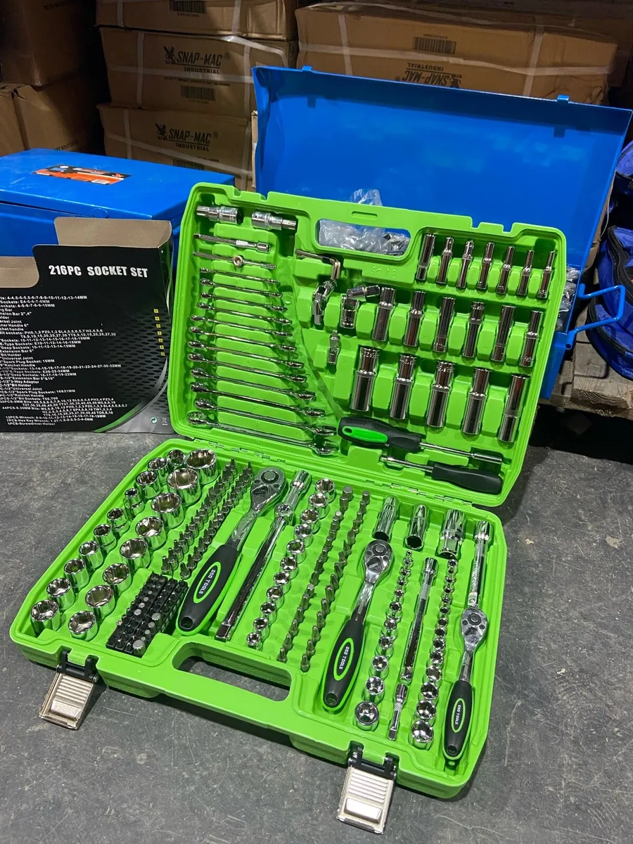 LARGE SOCKET SETS MIXED TOOLKIT - Image 1