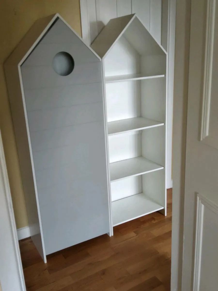 Pair of Children's Wardrobes /Shelving Units - Image 3