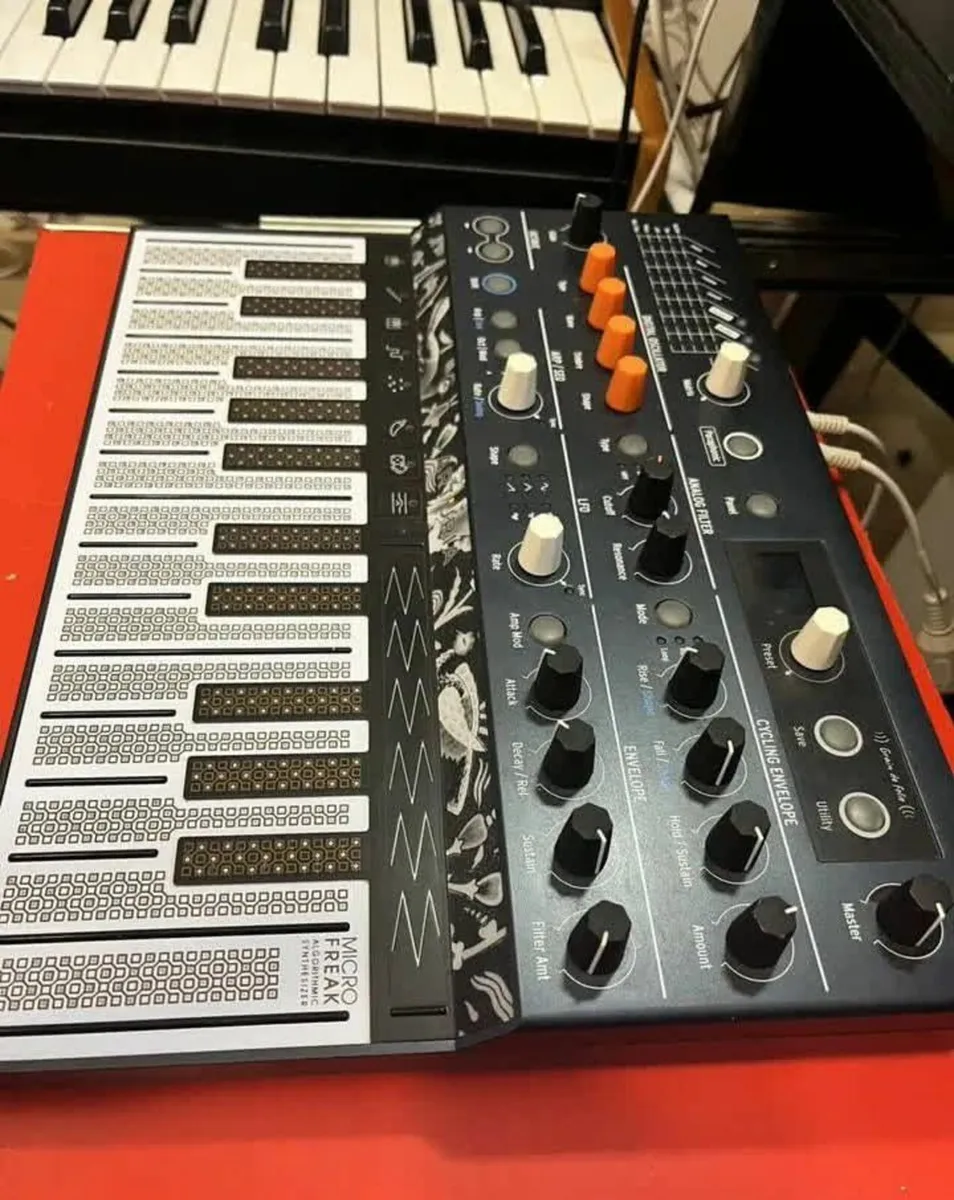 Arturia microfreak synthesizer - Image 2