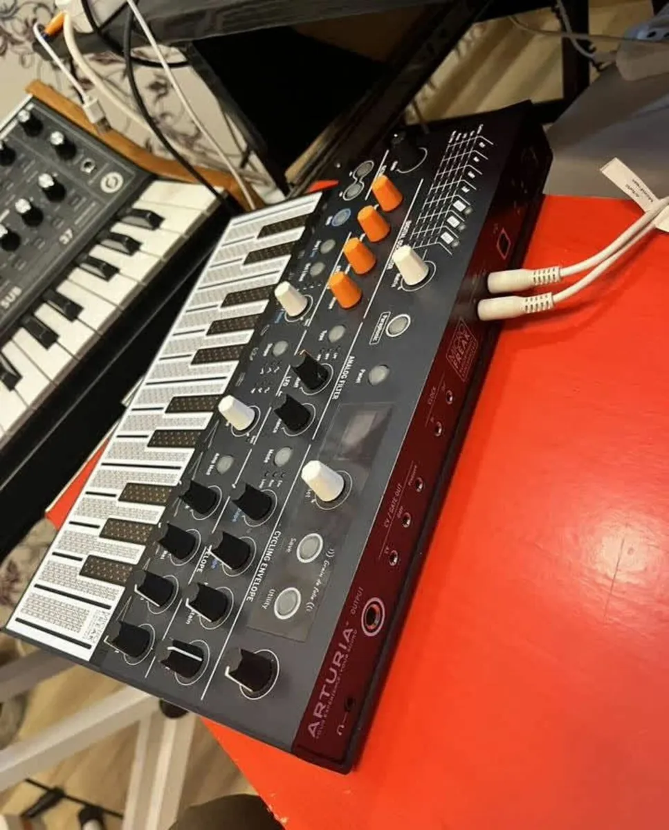 Arturia microfreak synthesizer - Image 3