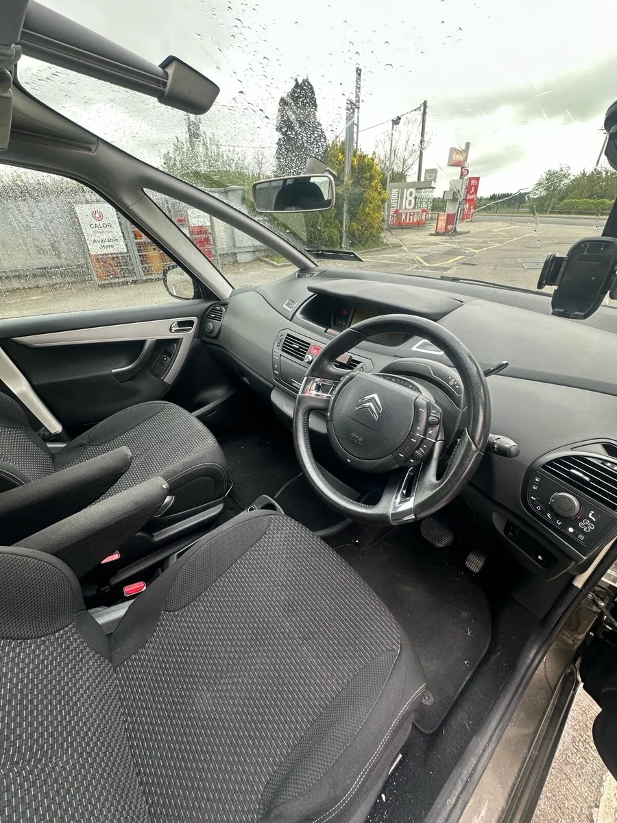 Citroen Grand C4 Picasso 1.6vtr+ 7 seats automatic - Image 4
