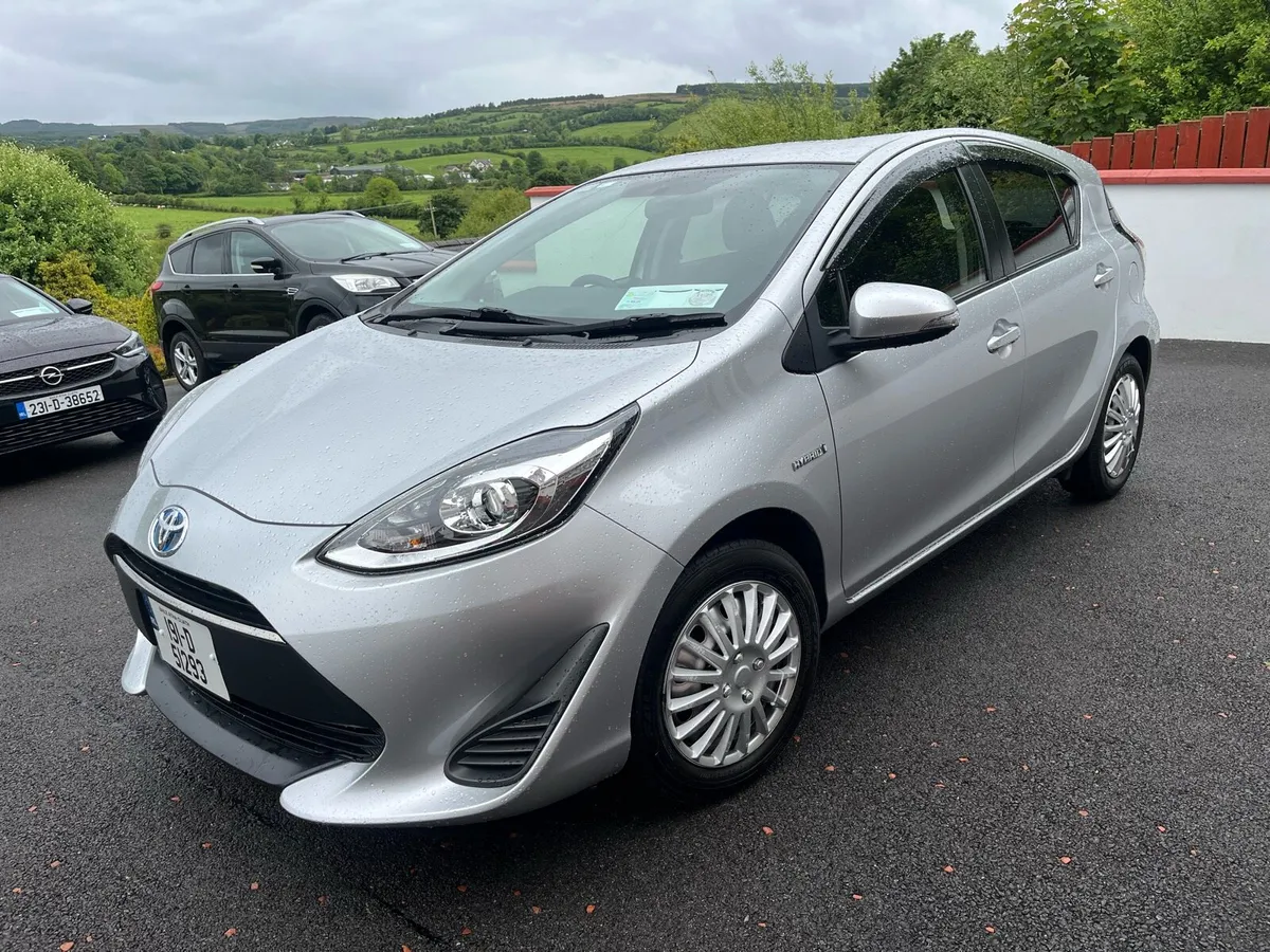 2019 Toyota Aqua petrol Hybrid - Image 2