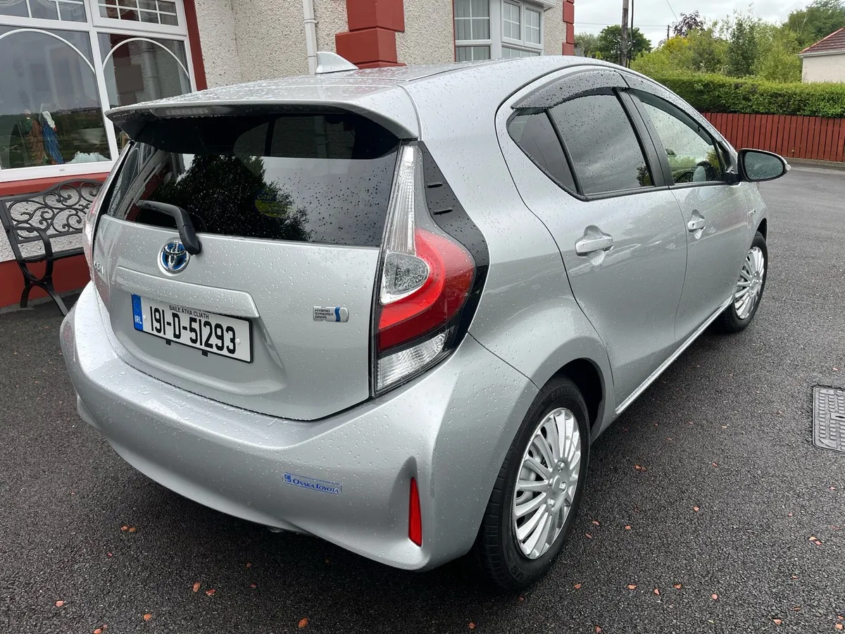 2019 Toyota Aqua petrol Hybrid - Image 4