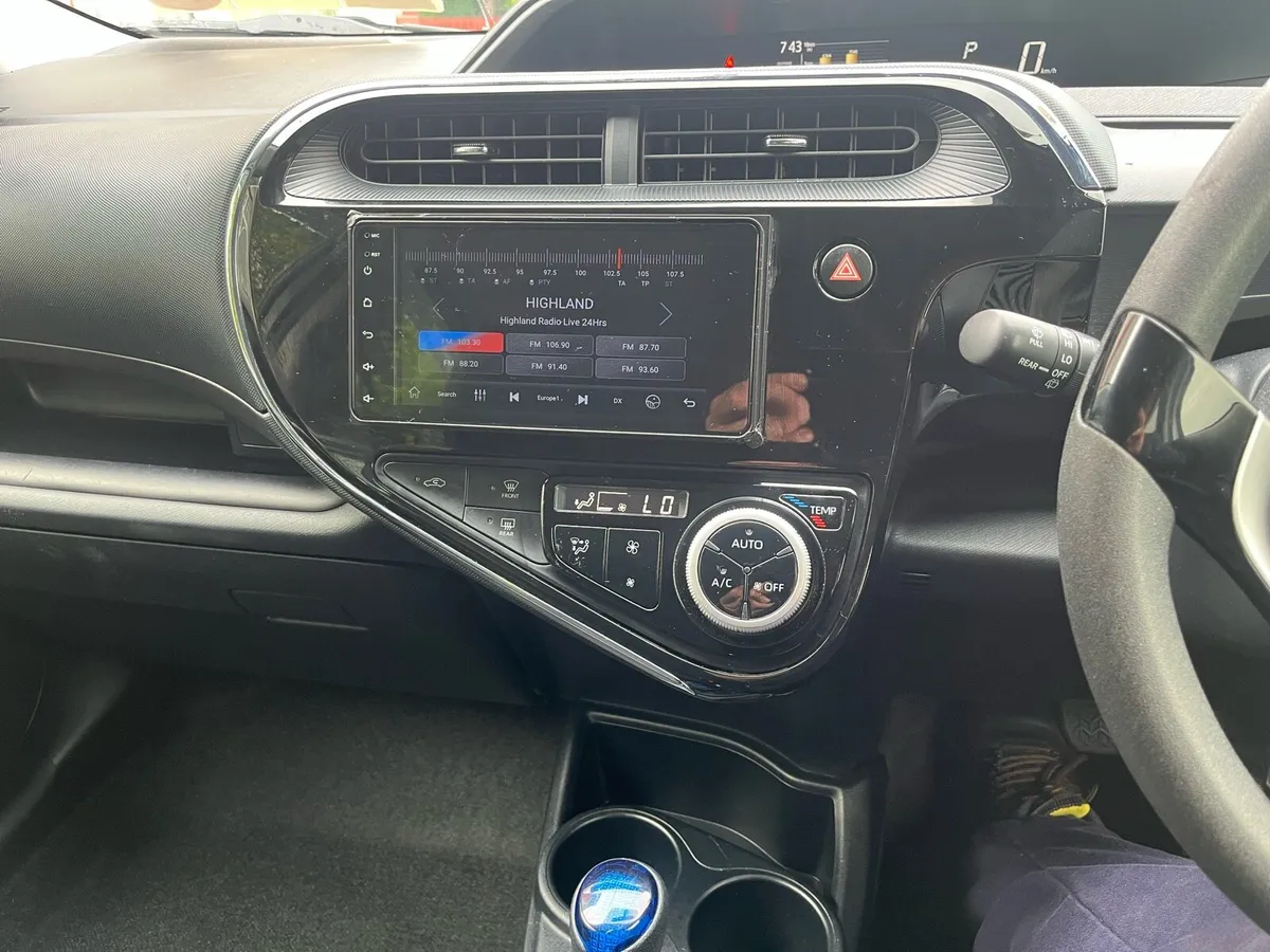 2019 Toyota Aqua petrol Hybrid taxed/tested - Image 4