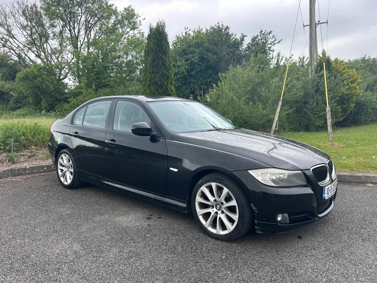 BMW 3-Series 2010 - Image 3