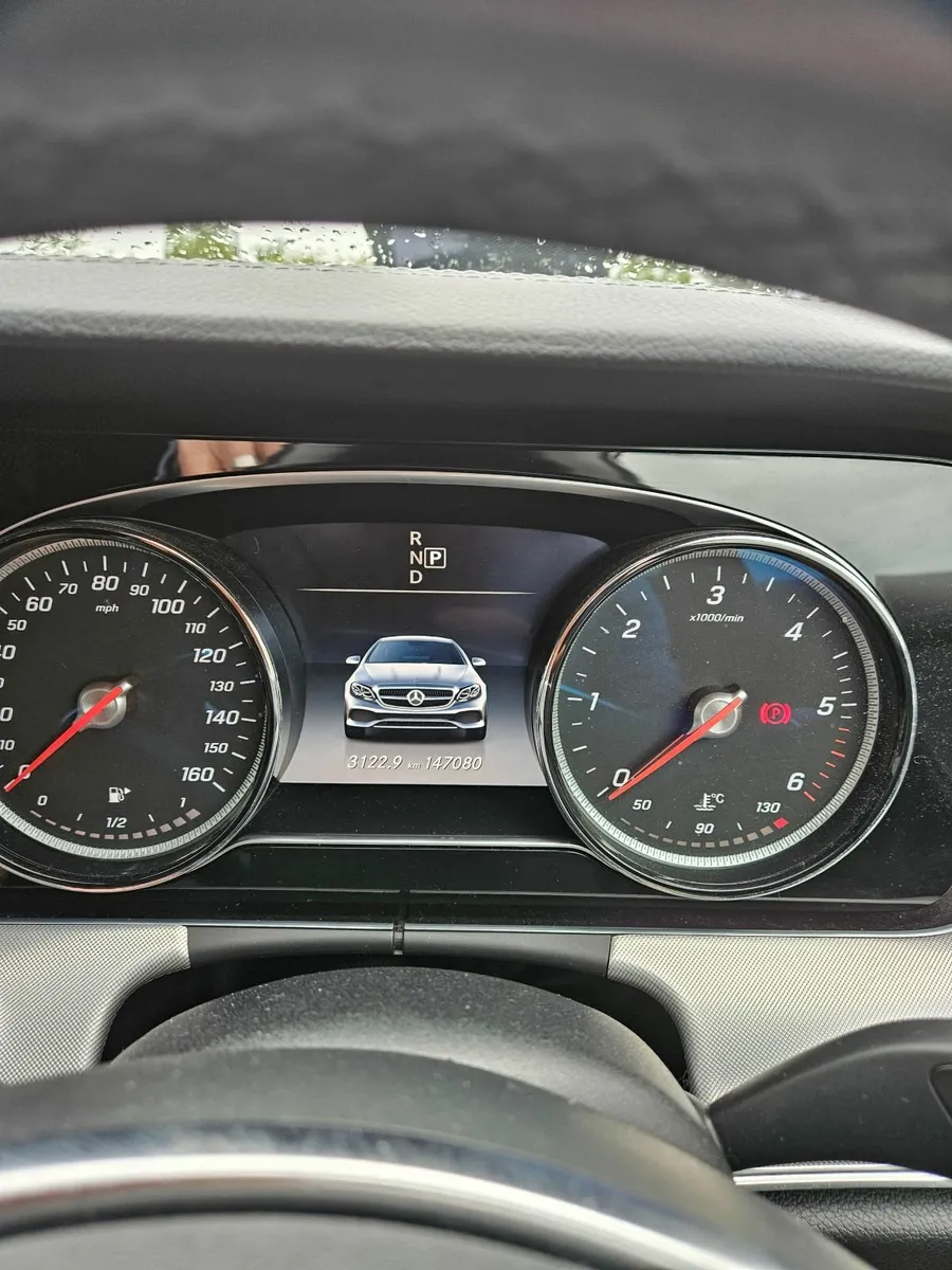 Mercedes-Benz E-Class 2017 - Image 3