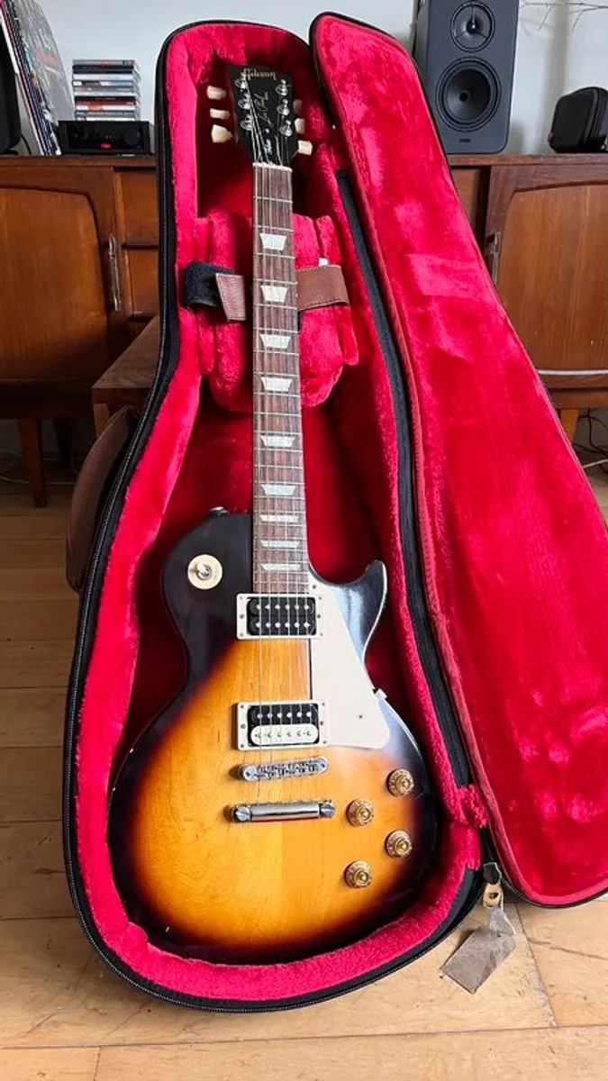 Les Paul Tribute Satin Tobacco Burst - Image 1
