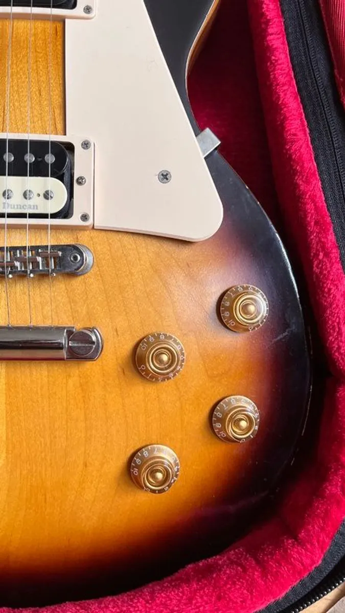 Les Paul Tribute Satin Tobacco Burst - Image 3