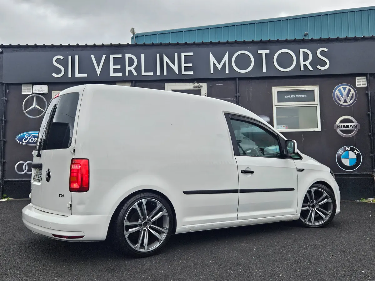 Volkswagen Caddy 2015 - Image 3