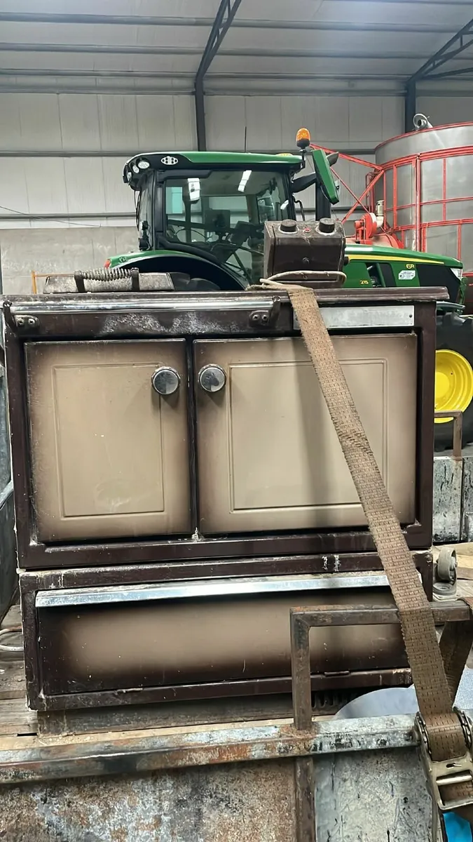 Stanley oil cooker - Image 2