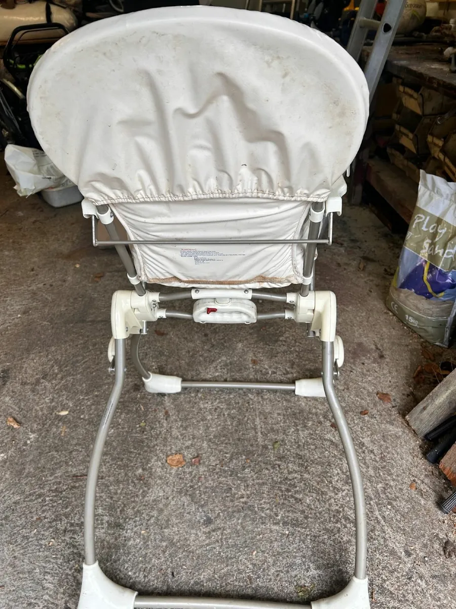 Baby high chair - Image 2