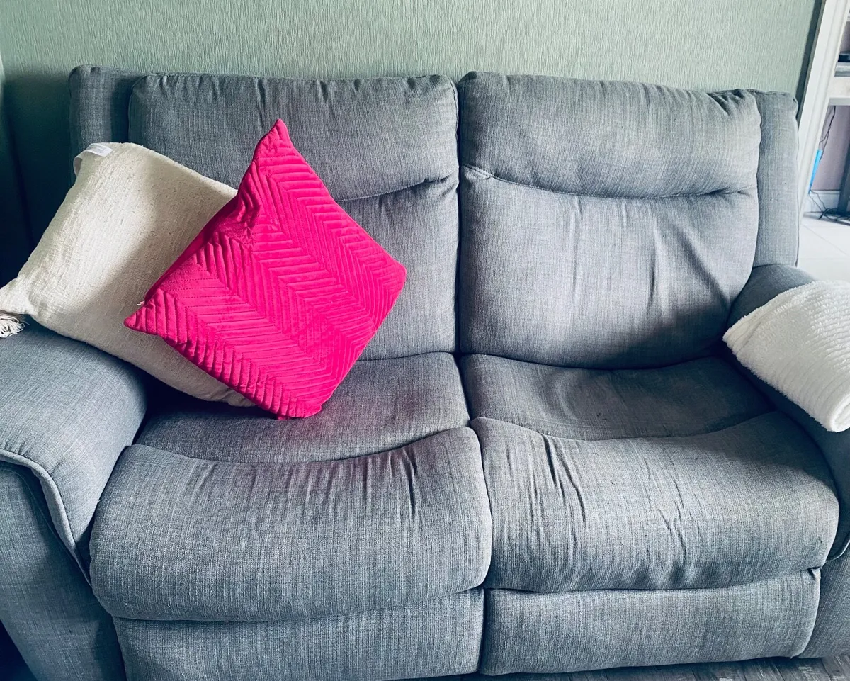 Couches - Image 2