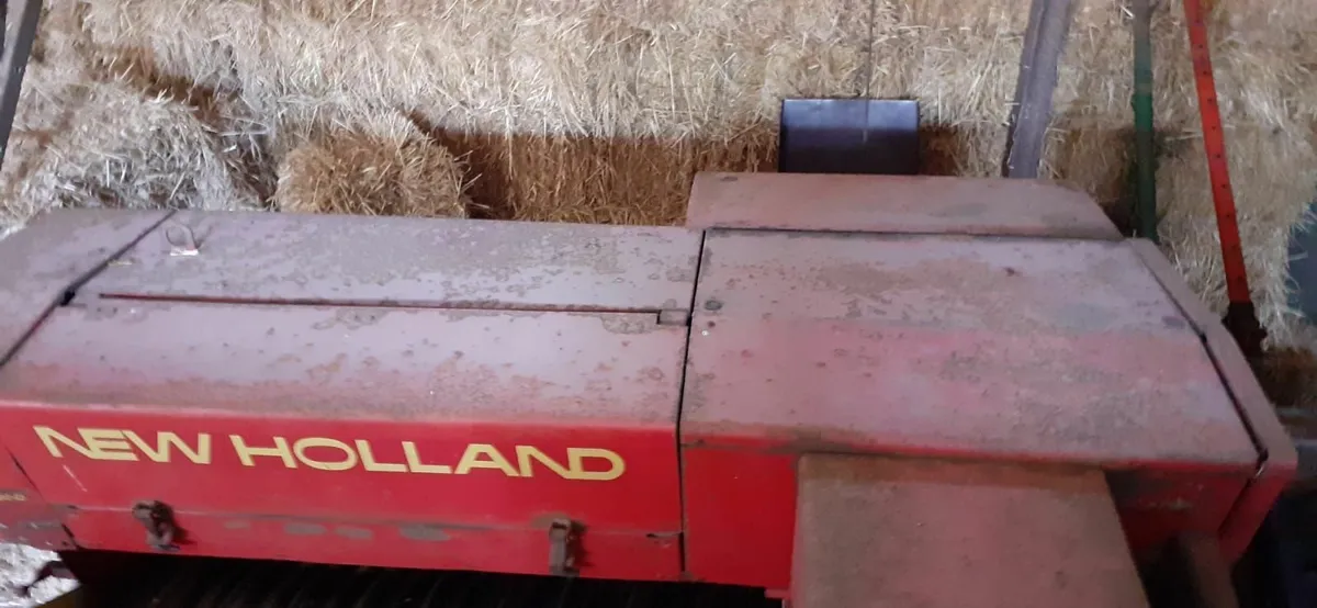 New Holland 276 Baler - Image 3