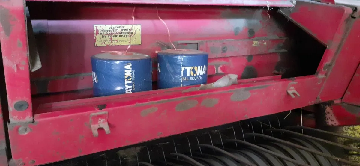 New Holland 276 Baler - Image 4