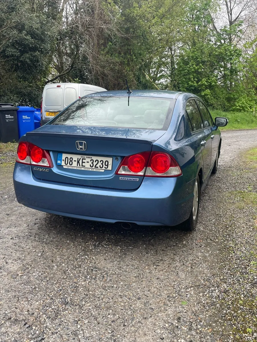 Honda Civic 2008 Hybrid - Image 2