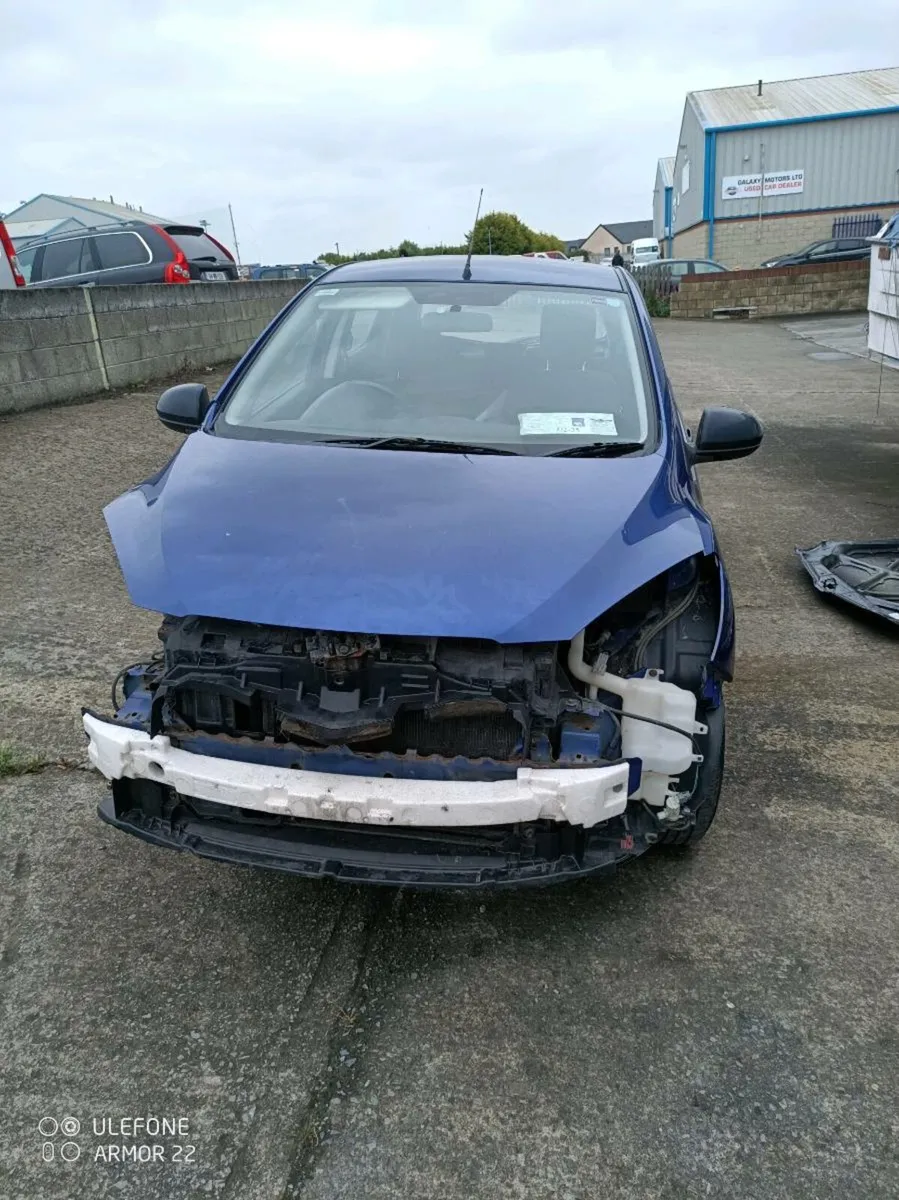 Mazda 2 - demio 1.3 petrol parts - Image 1