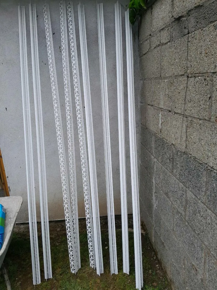 9 lengths 2.5 mtr. angle beads.