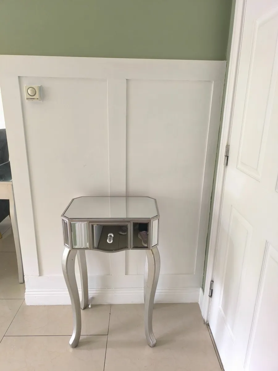 Hall table - Image 2