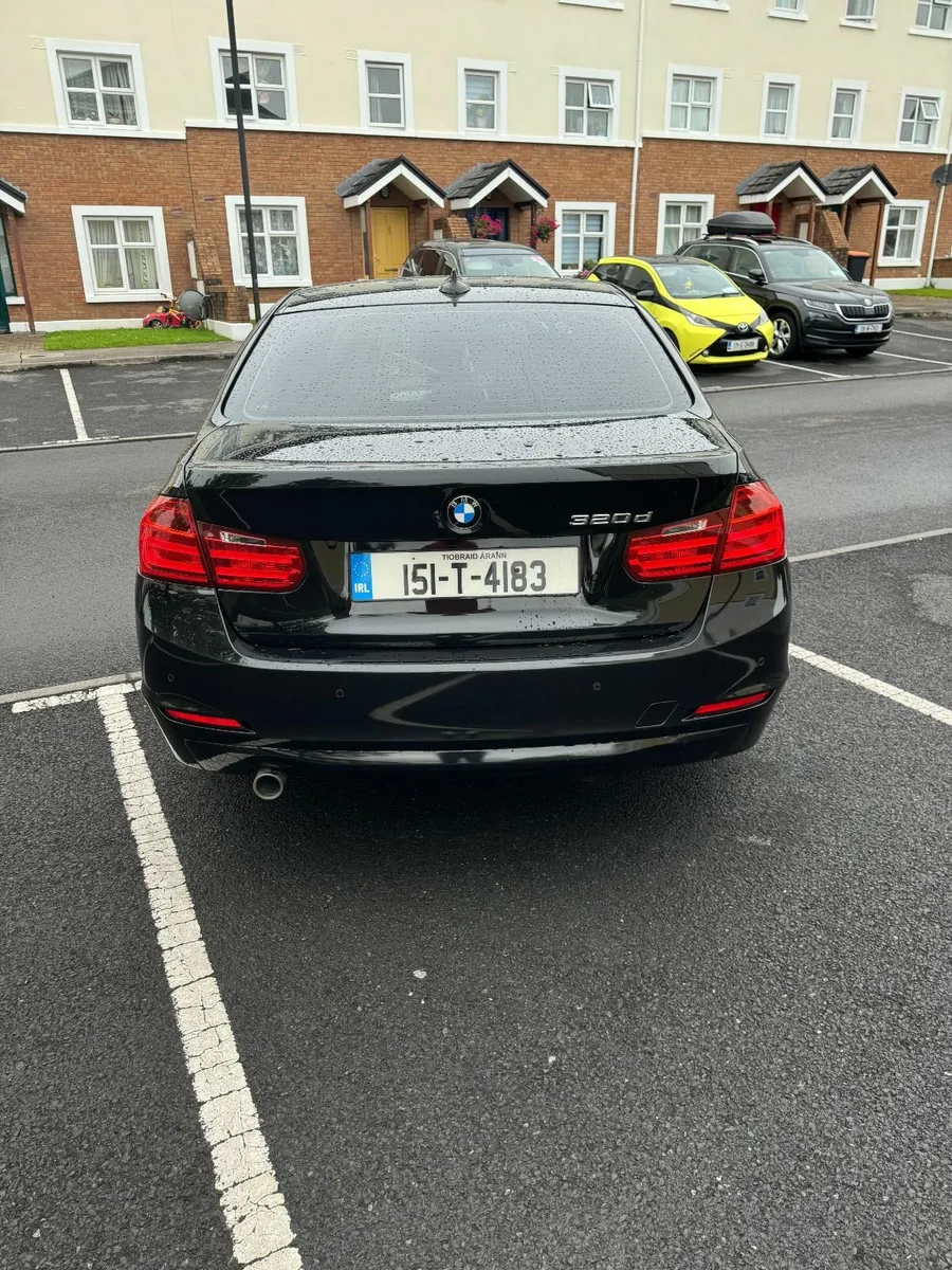 BMW 3-Series 2015 - Image 2