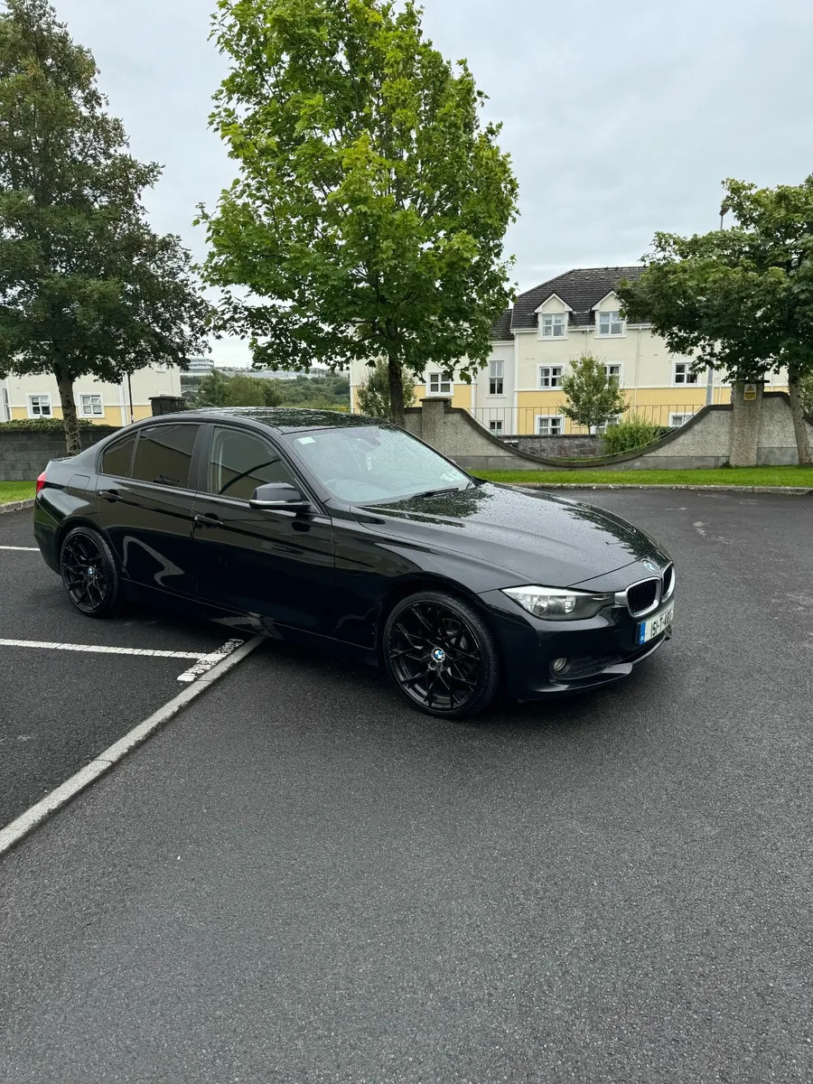 BMW 3-Series 2015 - Image 4
