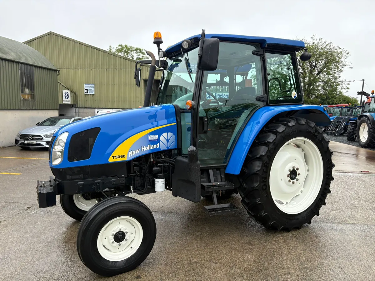 2011 New Holland T5060 2WD Only Done ***2200 hours - Image 2
