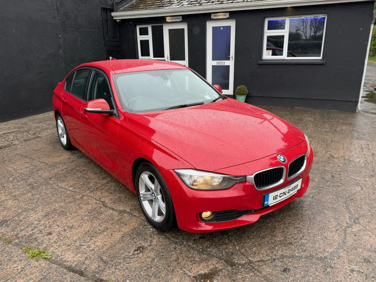 *BMW 318d LOW MILES* - Image 2