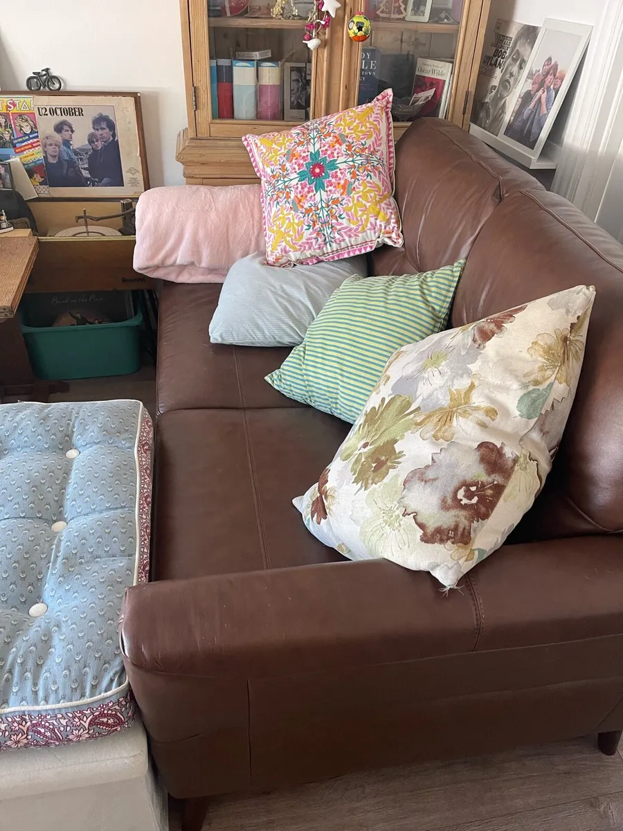 Sofa leather x 2 - Image 1