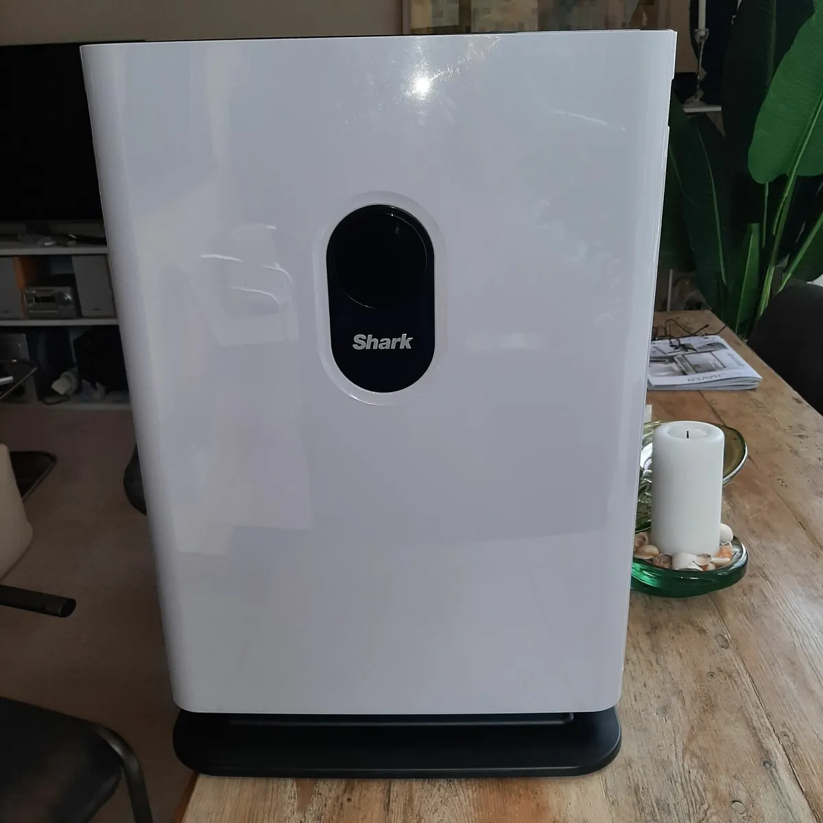 SHARK HE400 AIR FILTER/PURIFIER - Image 4