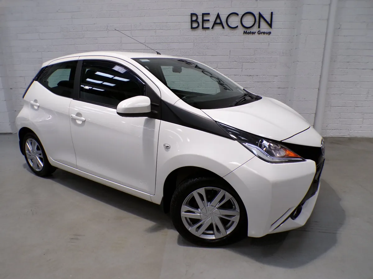 IRISH CAR*ONLY 17,000 MILES*AUTO*TOYOTA AYGO X-PLA - Image 2
