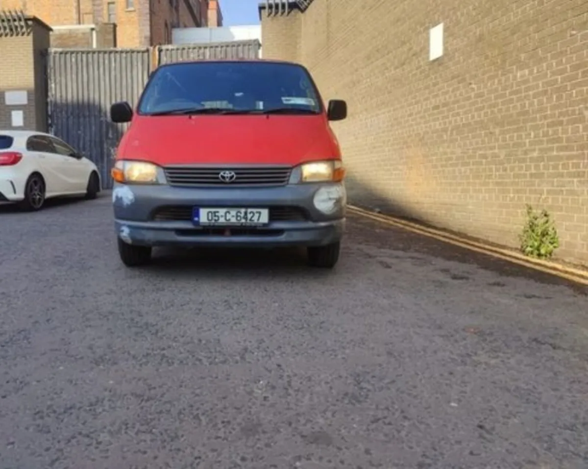 Toyota Hiace - Image 1