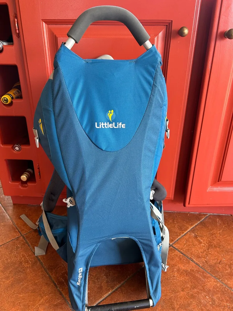 Littlelife child carrier - Image 1