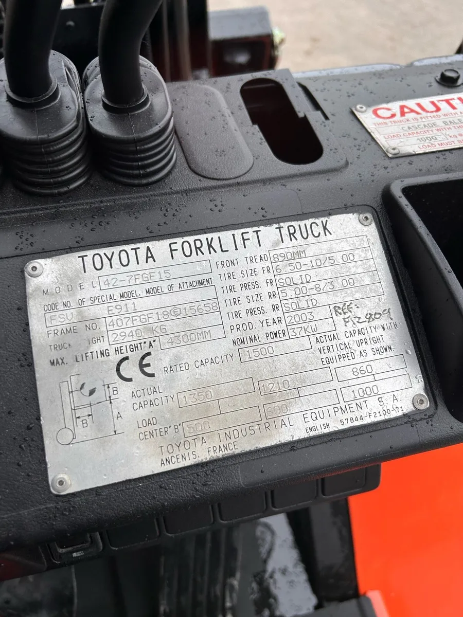 TOYOTA GAS FORKLIFT - Image 4