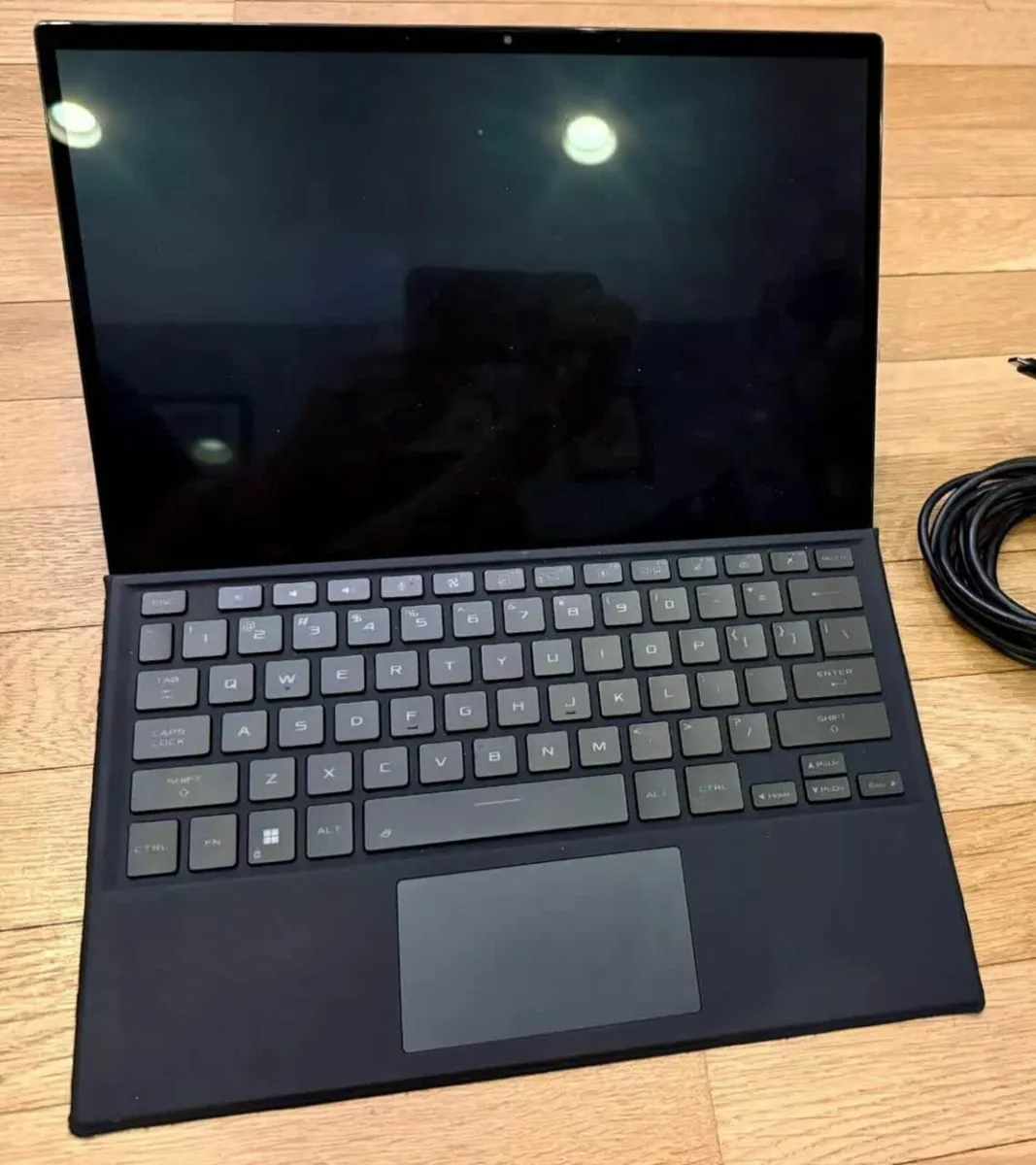 ASUS ROG Flow Z13 13.4" i712700H 16gb 3050ti - Image 1