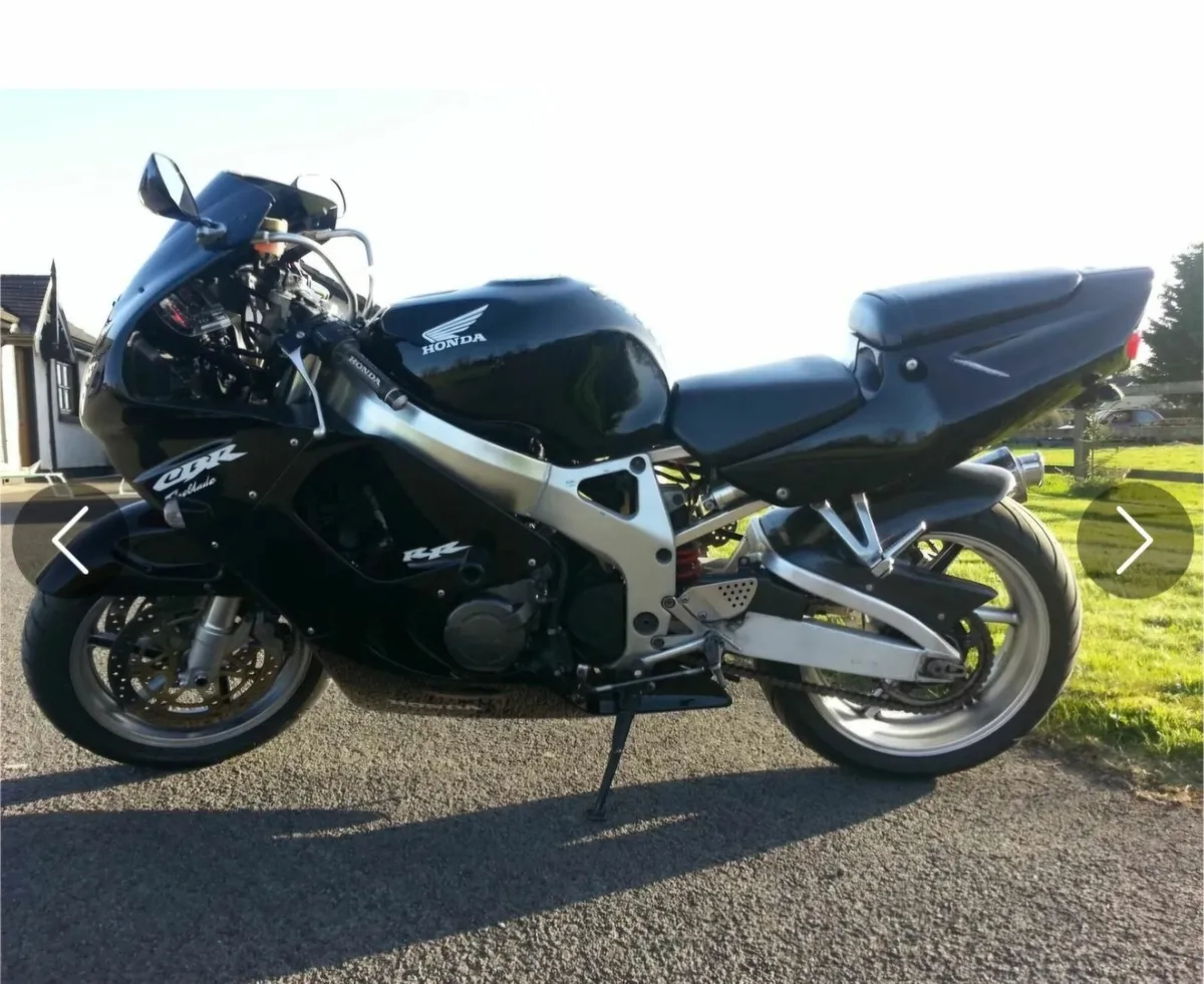 Honda CBR 900 - Image 2