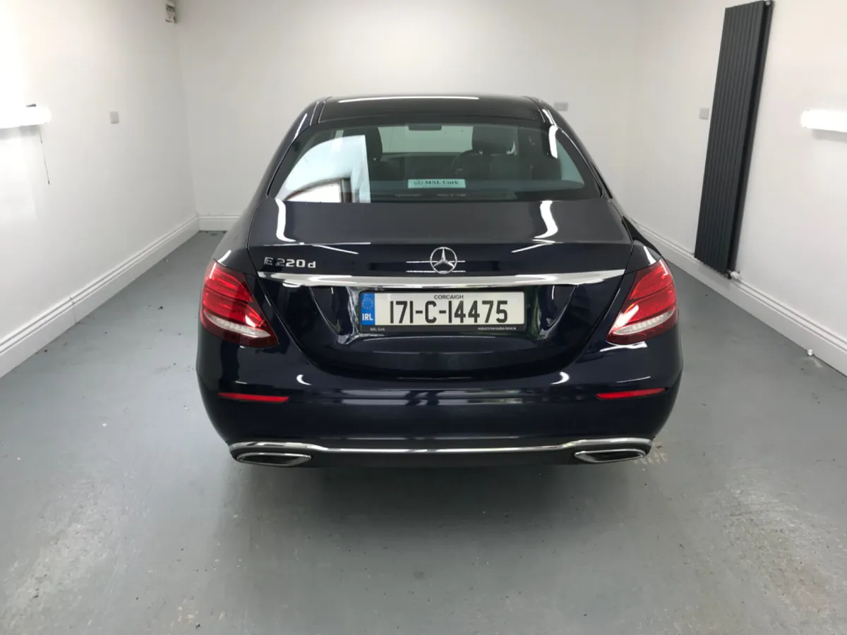 Mercedes-Benz E-CLASS PREMIUM AUTO TD - Image 4