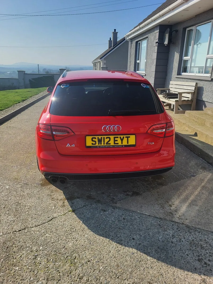 Audi A4 2012 - Image 2