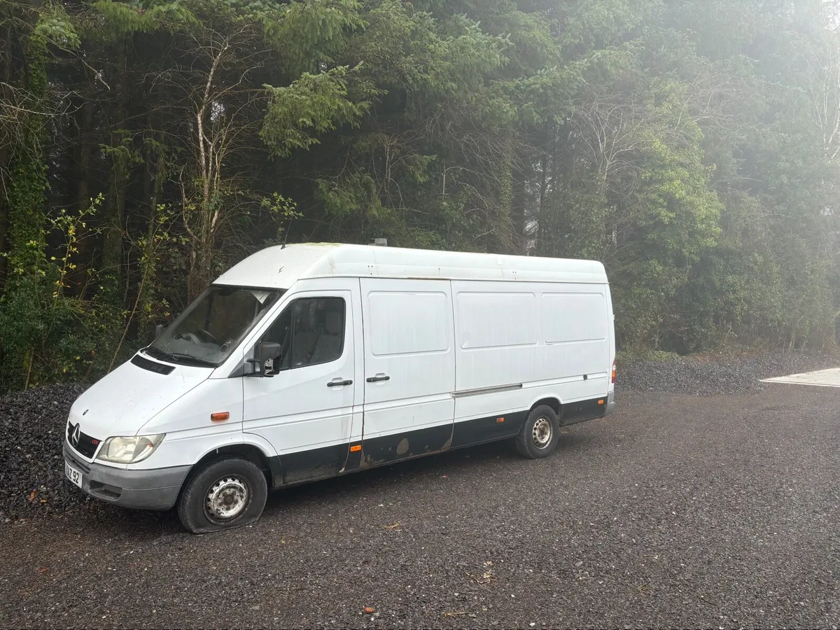 Mercedes-Benz Sprinter 2004