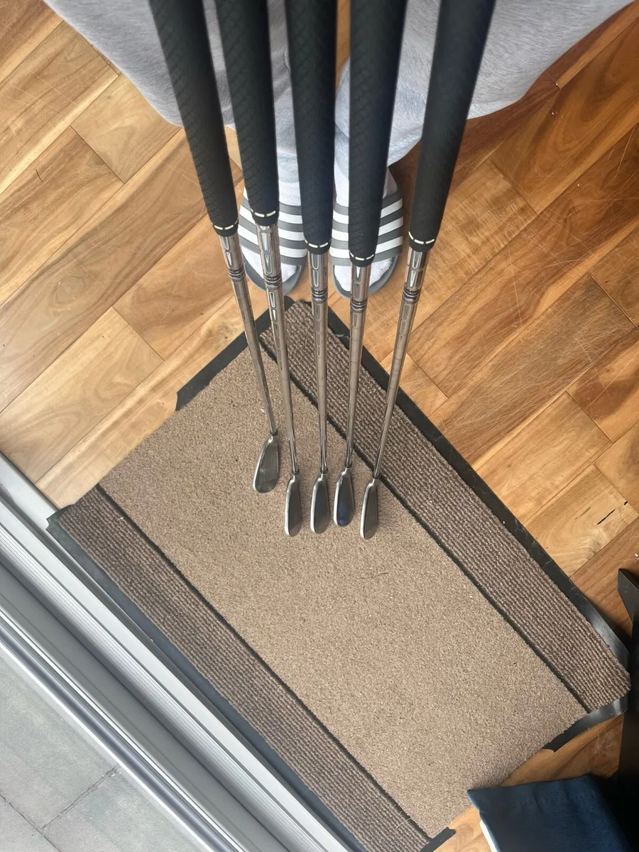 Cobra Max Tecflo irons 5-9 - Image 3