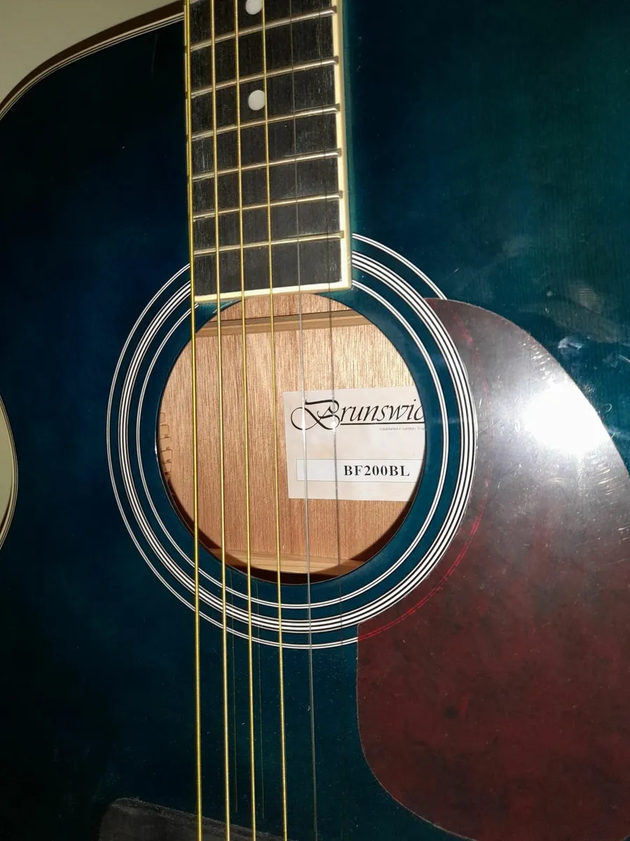 Guitar - Image 3