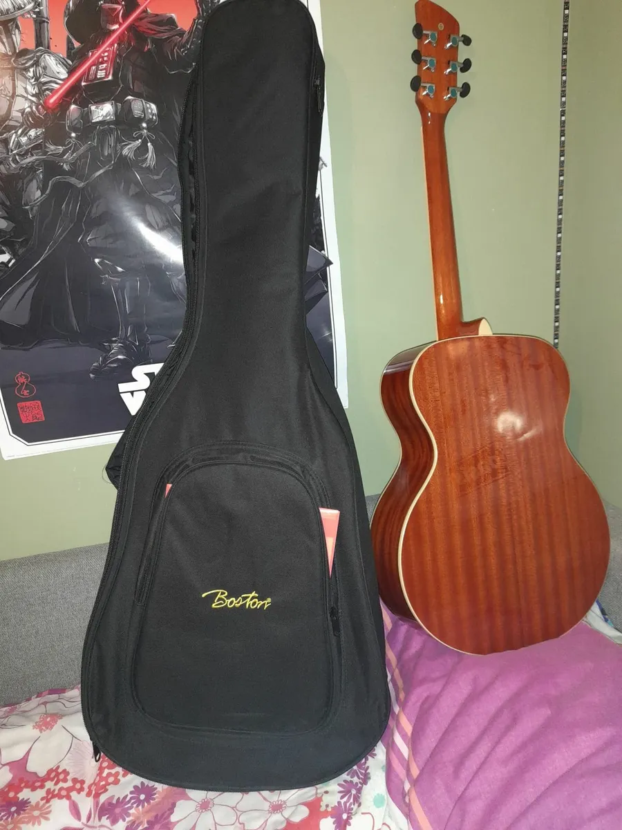 Guitar - Image 4
