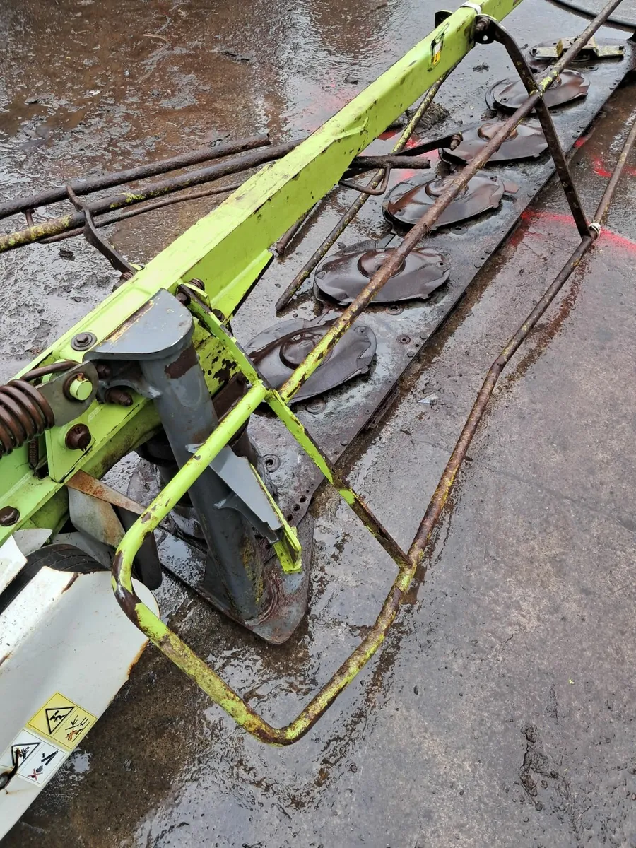 Breaking Claas Mower - Image 4