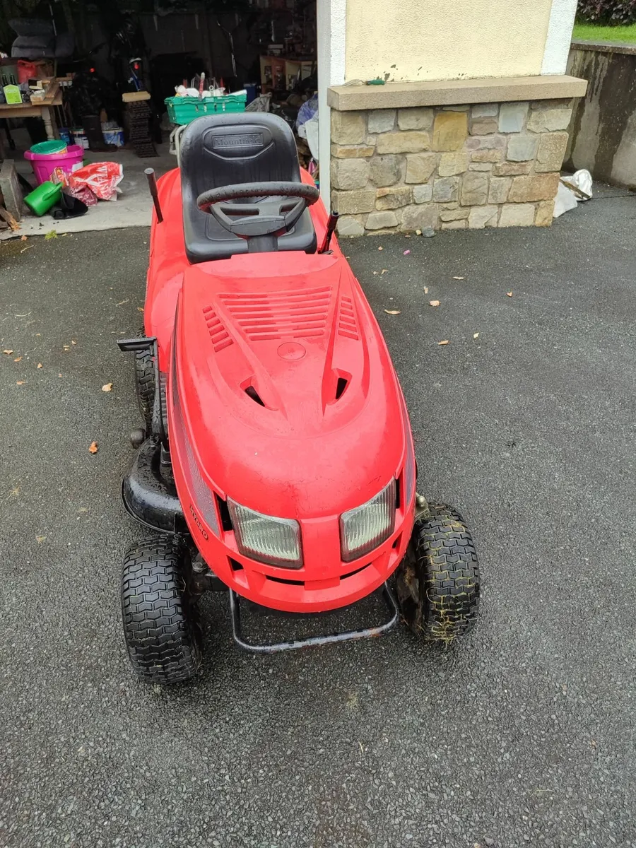 Mountfield 42 inch ride on mower - Image 4