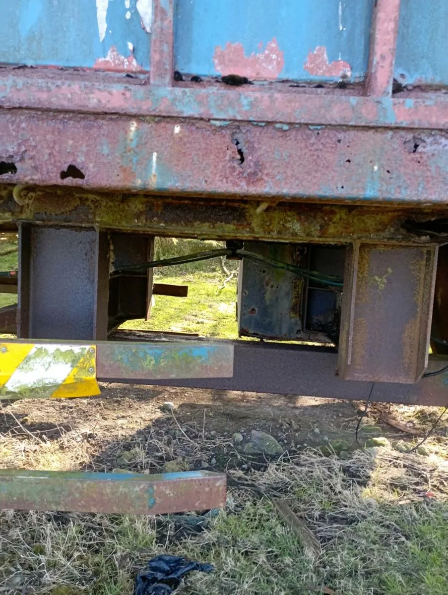 Cattle trailer - Image 4