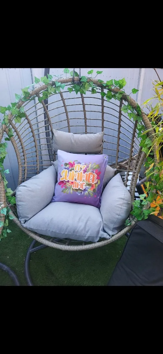 Garden hanging egg chairs x2 - Image 3