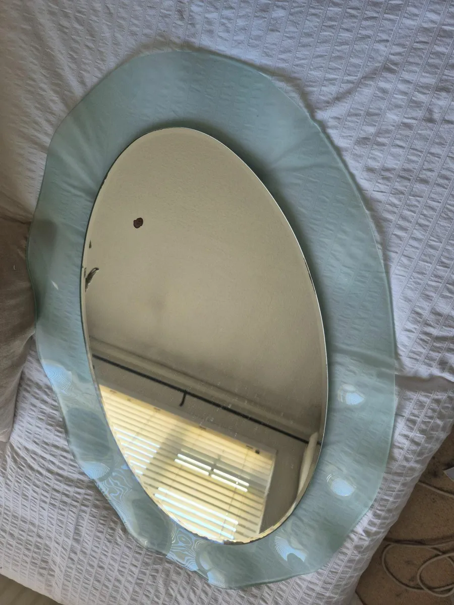 Bathroom set of mirror, shelf and towel rail - Image 1