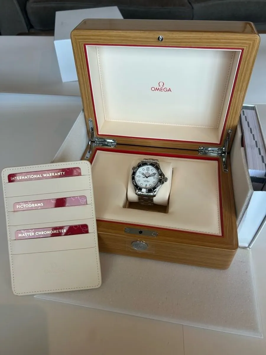 Omega Seamaster Diver 300M - Image 1