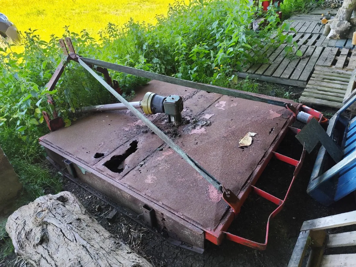 TRAILER TOPPER FERTILISER SPREADER - Image 2