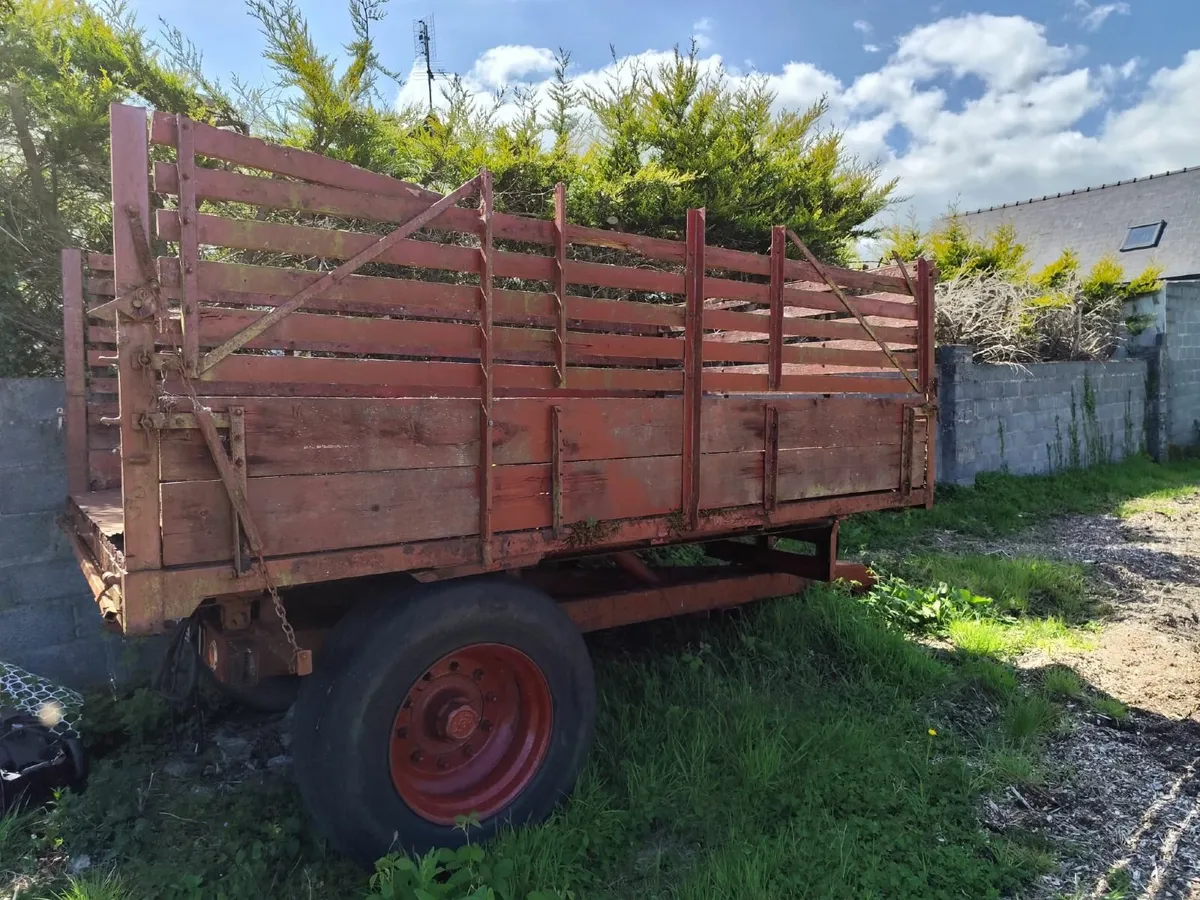 TRAILER TOPPER FERTILISER SPREADER - Image 3